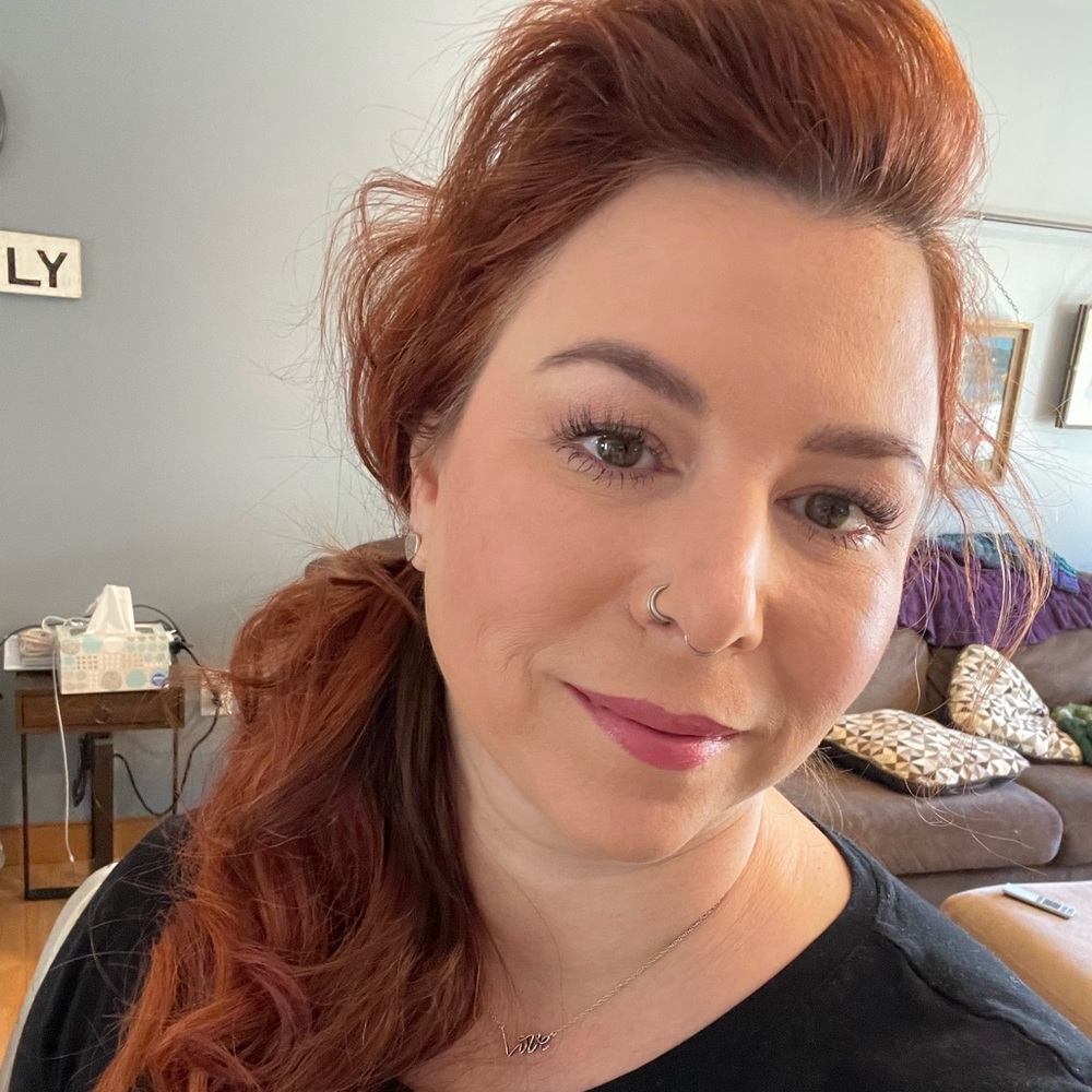 Meet your Posher, Lisa